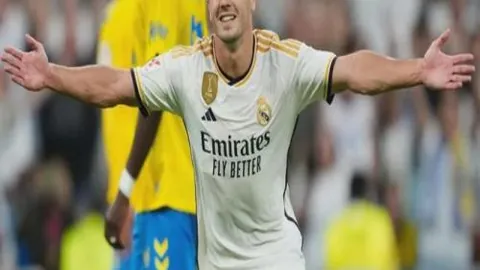 埃里克：中场变动促成弗里克战术调整